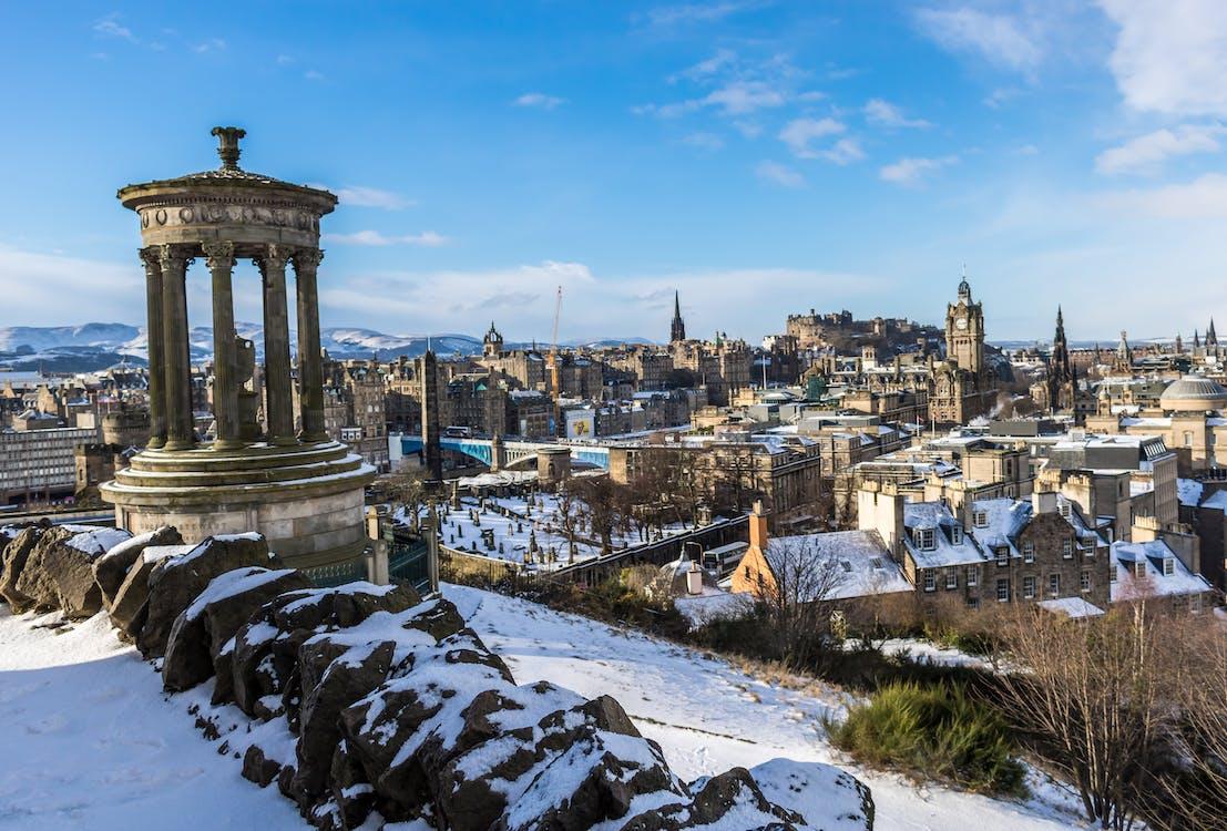 Edinburgh-overzicht-sneeuw